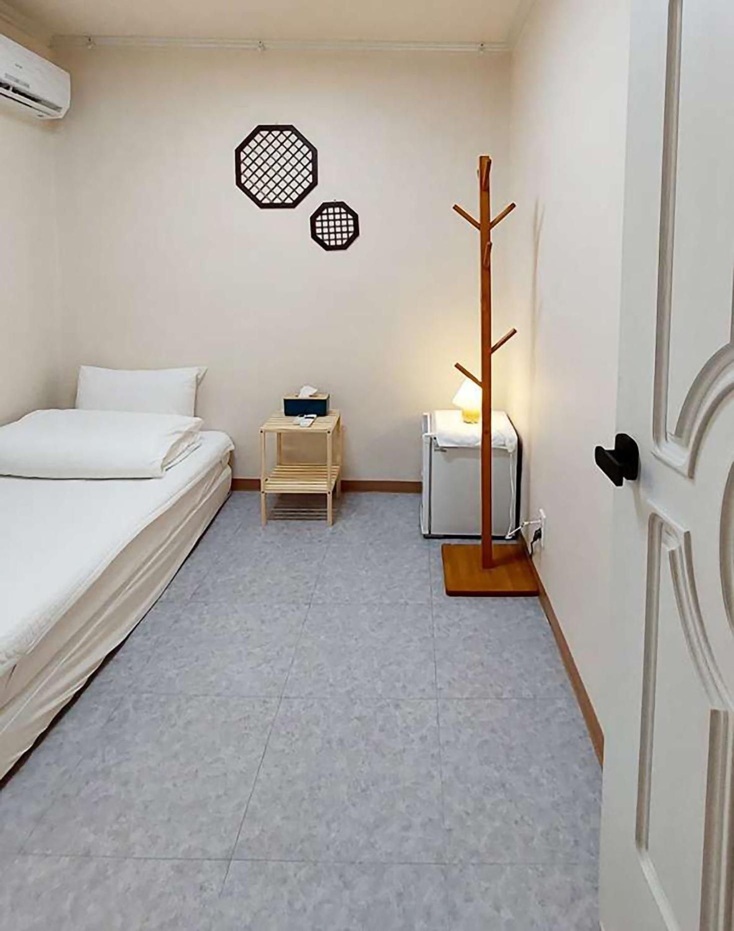 Blau Guesthouse Γκιονγκγού Εξωτερικό φωτογραφία